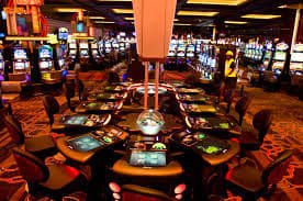 Hand rankings and payout chart for Qiu Qiu